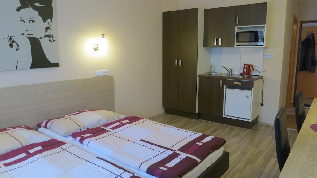 Penzion Coupe Pribram Quarto foto